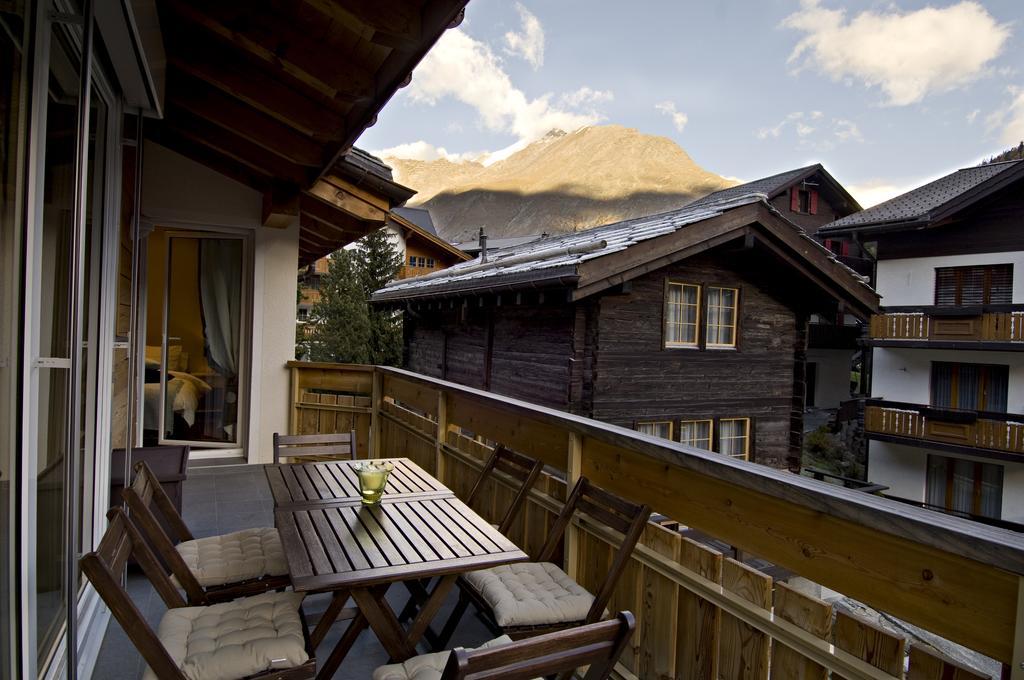 Chalet Sunshine Saas-Fee Habitación foto
